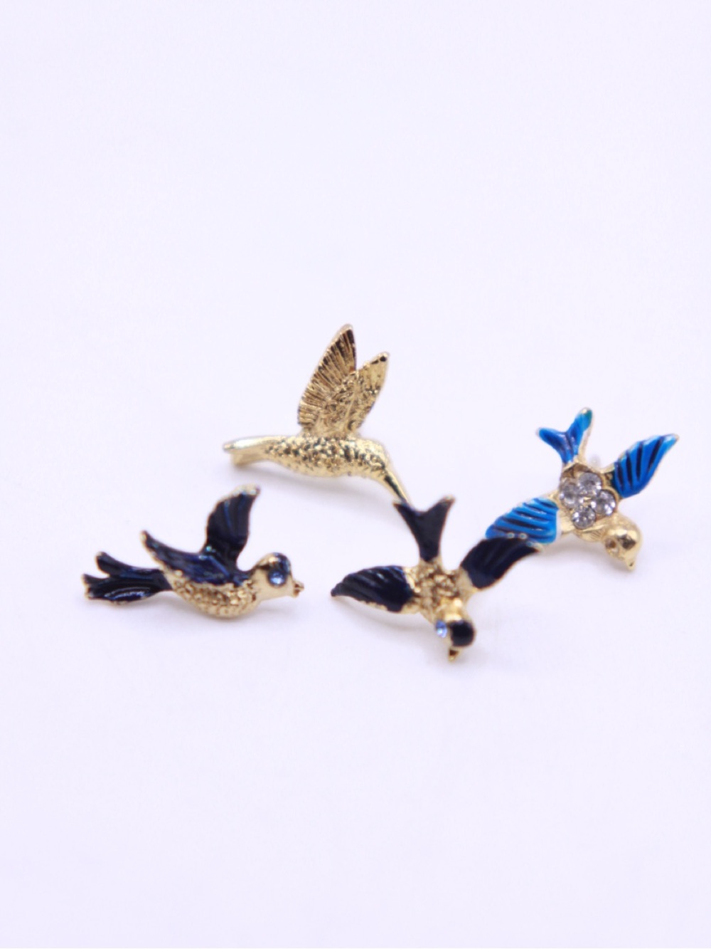 Lot of 4 Gold tone rhinestone and enamel bird lapel pins